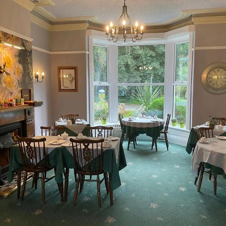 Rostrevor Hotel - Guest House Бери Экстерьер фото