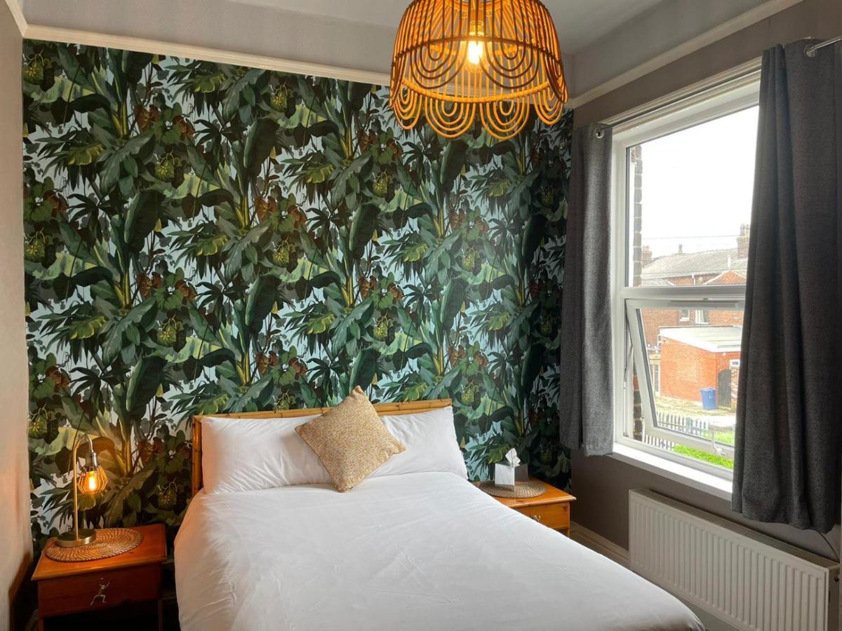 Rostrevor Hotel - Guest House Бери Экстерьер фото